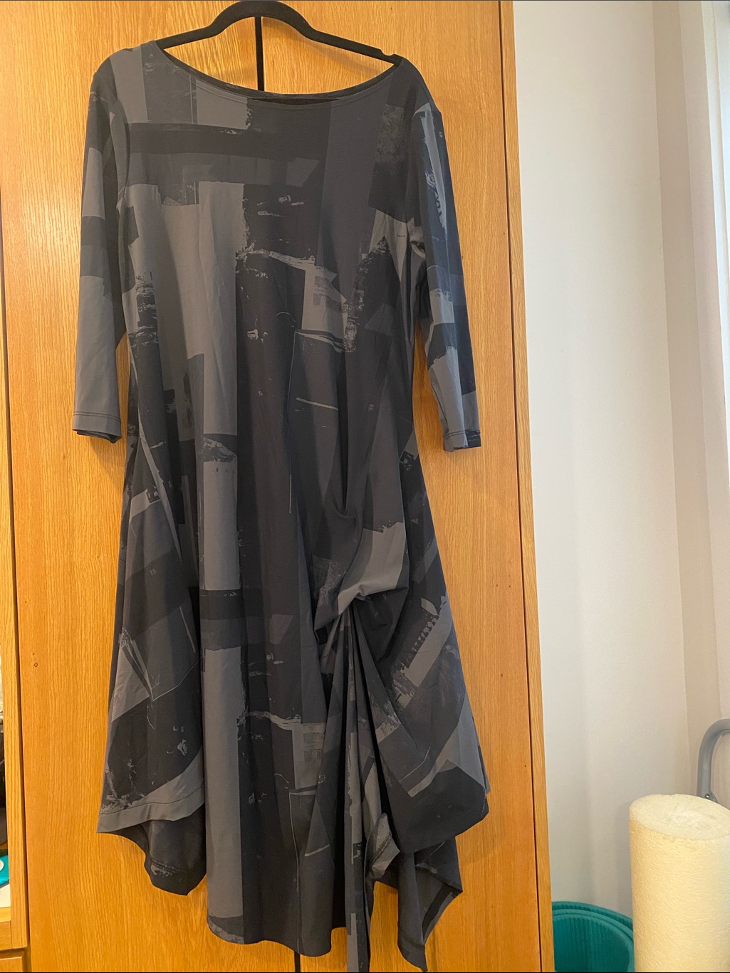 Porto Asymmetrical Risa Black & Charcoal Patterned Women's Dress